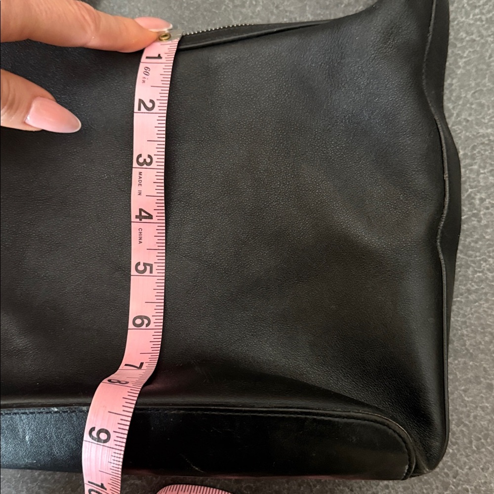 ✨ Authentic Gucci Tom Ford–Era Small Leather Hobo Bag (1997–1999) ✨ - Picture 15 of 17